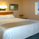 Nellis Suites At Main Gate Hotel